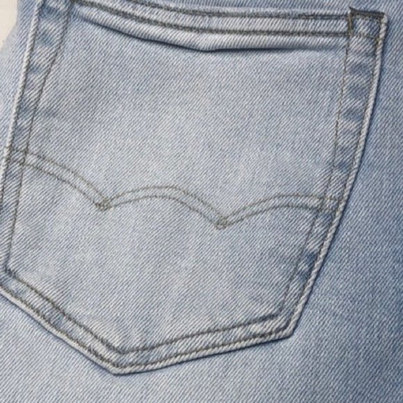 LIKE NEW MENS DISTRESS LIGHTWASH SLIM JEANS 26x28 ⭐️ - Picture 14 of 14